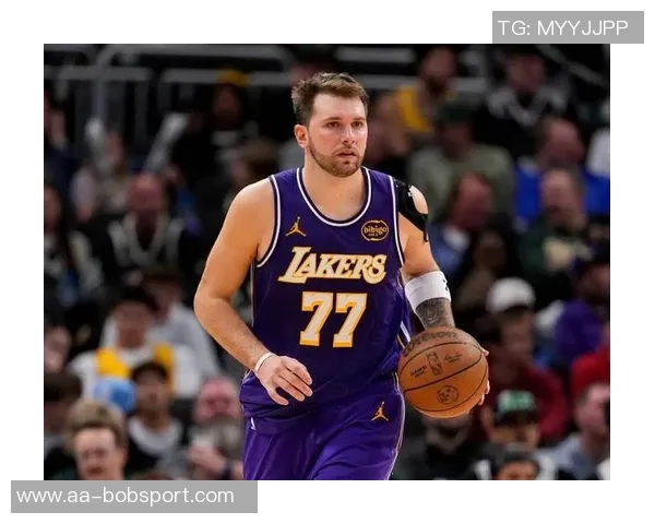 东契奇强调核心球星需提升能量会议内容聚焦进攻与团队合作 东契奇强调核心球星需提升能量会议内容聚焦进攻与团队合作