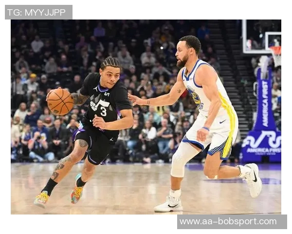 勇士队今日八人得分上双展现酣畅淋漓的进攻风采引发球迷热烈讨论 勇士队今日八人得分上双展现酣畅淋漓的进攻风采引发球迷热烈讨论