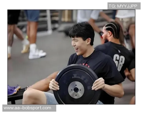 杨瀚森未来轮换策略探讨球队希望提升其经验与自信心